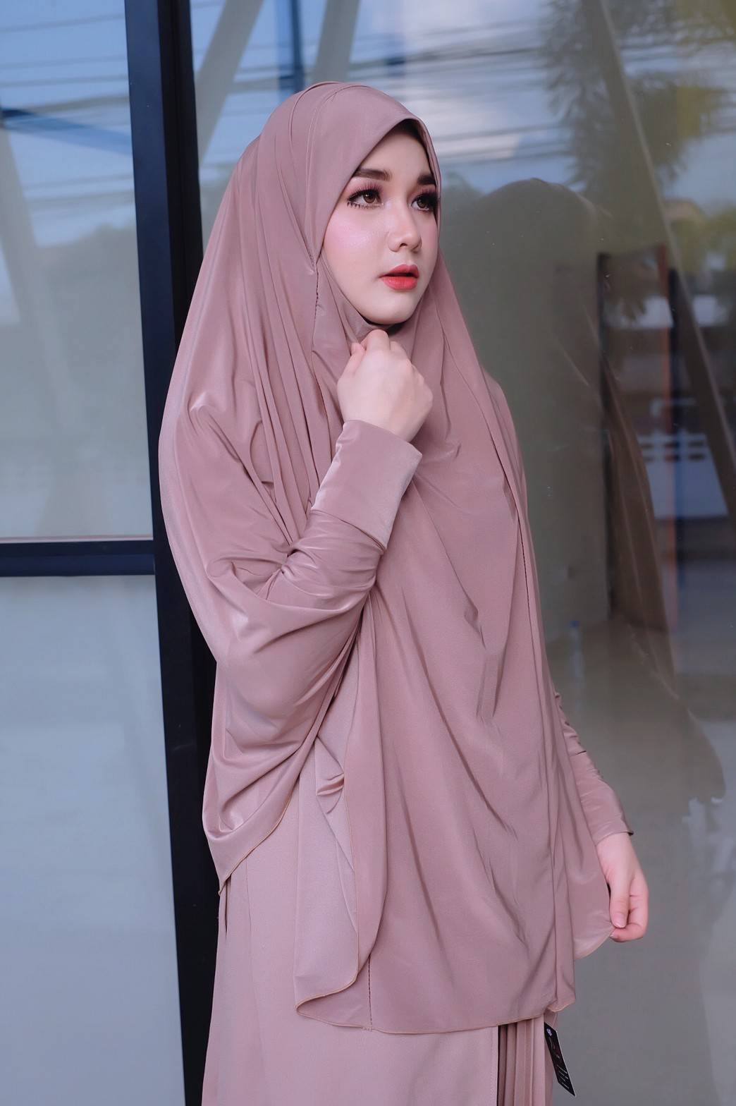 hijab ฮิญาบผรั่งเศสมีแขน รุ่นนี้สะดวกมากๆใส่ง่ายใส่สวยดูดี เปิด-ปิดหน้าได้ มีแขนในตัวผ้าคริสตัลเกรดA ใส่สบายไม่ร้อน