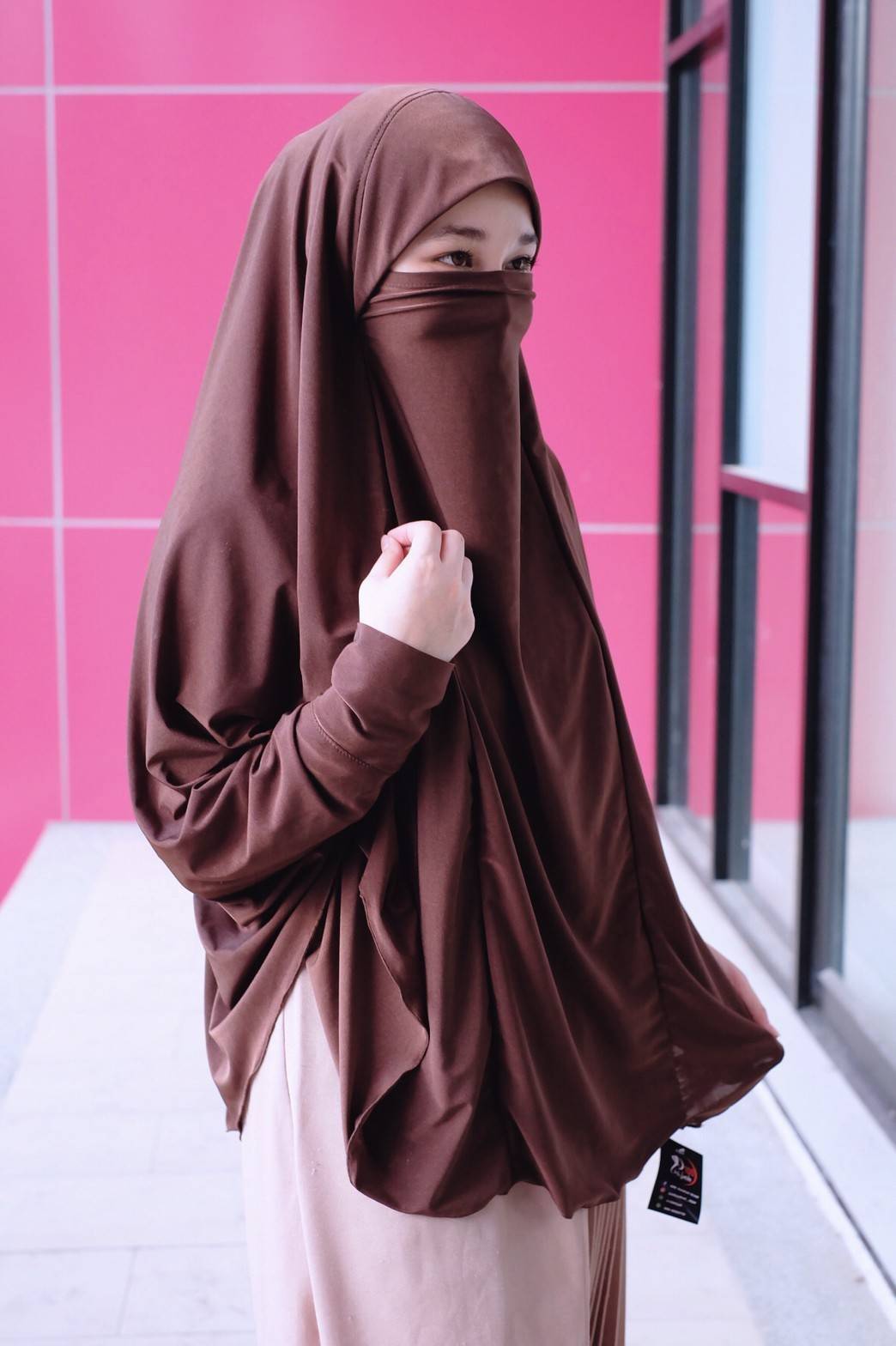 hijab ฮิญาบผรั่งเศสมีแขน รุ่นนี้สะดวกมากๆใส่ง่ายใส่สวยดูดี เปิด-ปิดหน้าได้ มีแขนในตัวผ้าคริสตัลเกรดA ใส่สบายไม่ร้อน