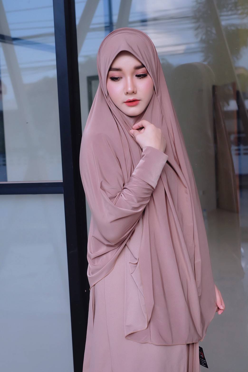 hijab ฮิญาบผรั่งเศสมีแขน รุ่นนี้สะดวกมากๆใส่ง่ายใส่สวยดูดี เปิด-ปิดหน้าได้ มีแขนในตัวผ้าคริสตัลเกรดA ใส่สบายไม่ร้อน