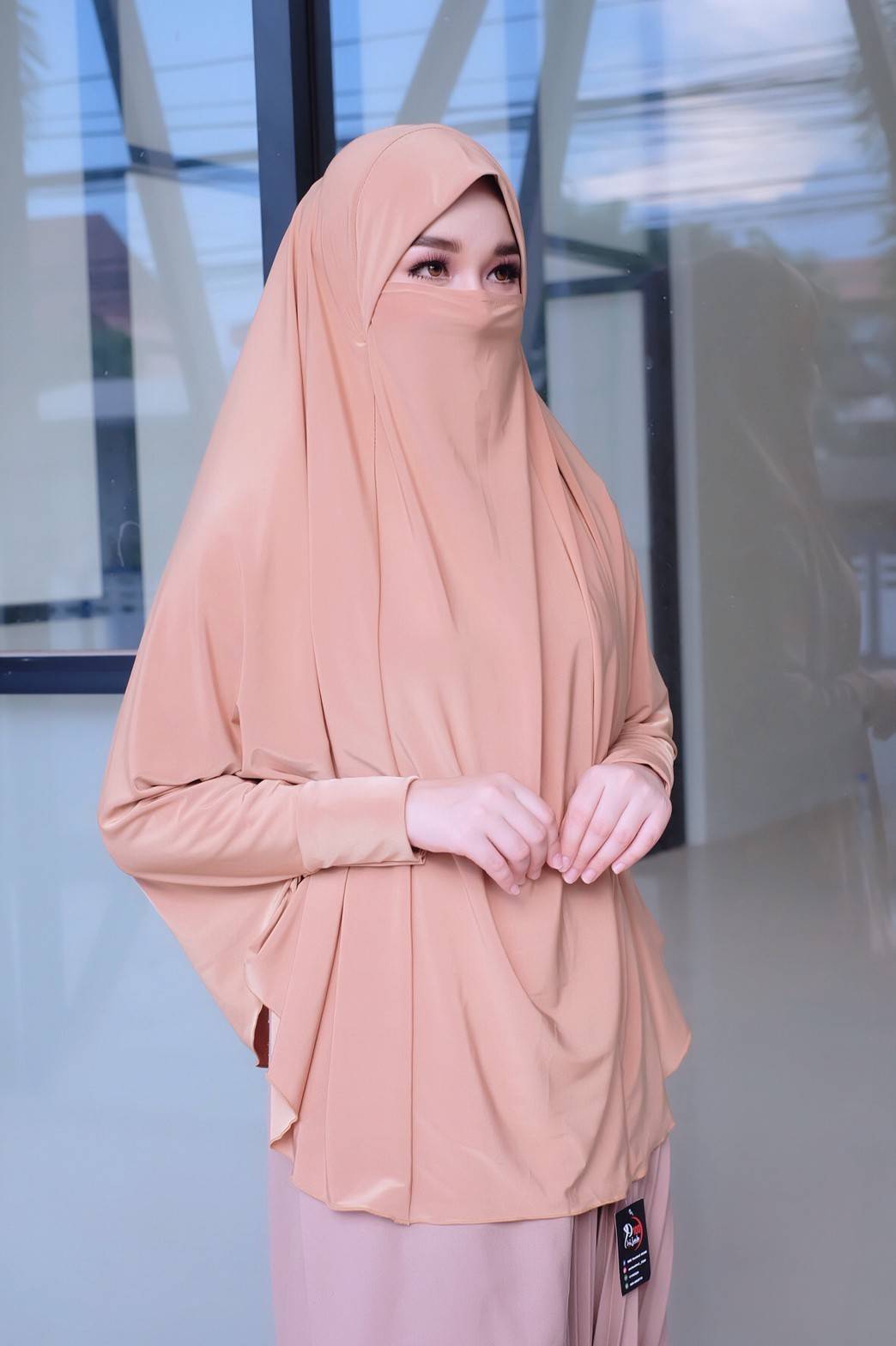 hijab ฮิญาบผรั่งเศสมีแขน รุ่นนี้สะดวกมากๆใส่ง่ายใส่สวยดูดี เปิด-ปิดหน้าได้ มีแขนในตัวผ้าคริสตัลเกรดA ใส่สบายไม่ร้อน