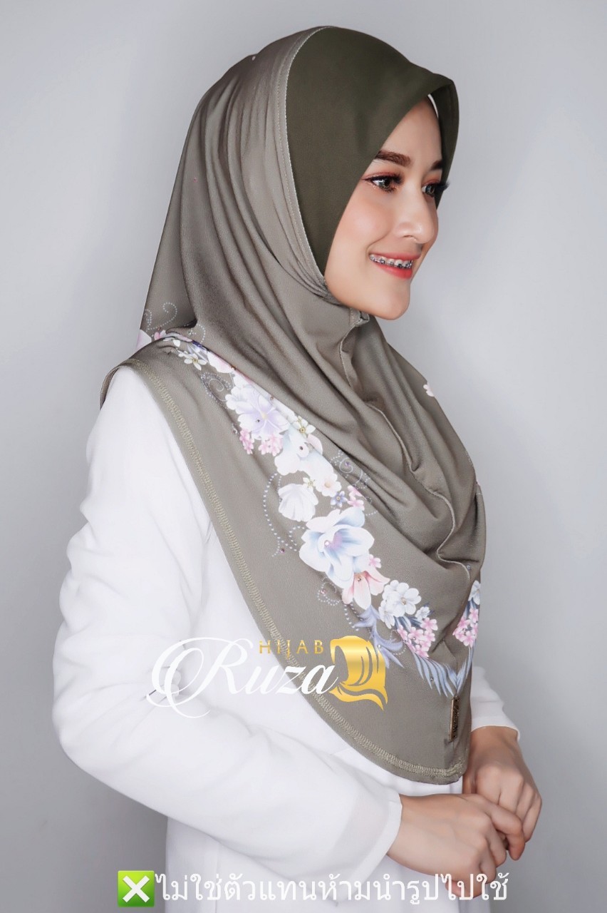 hijab ฮีญาบสวมสำเร็จผ้าลายในตัว เนื้อผ้า moss crepe ทรงหน้า scuba