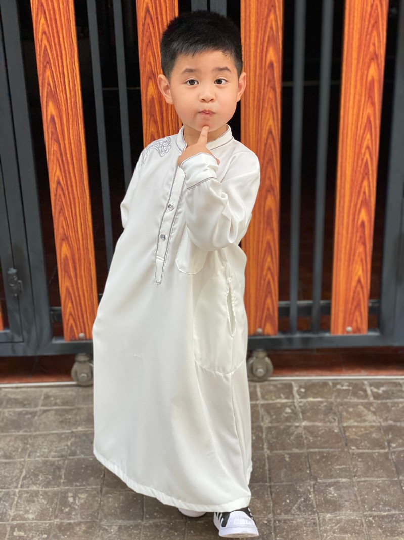 ชุดโต๊ปเด็กชาย (Thawb)