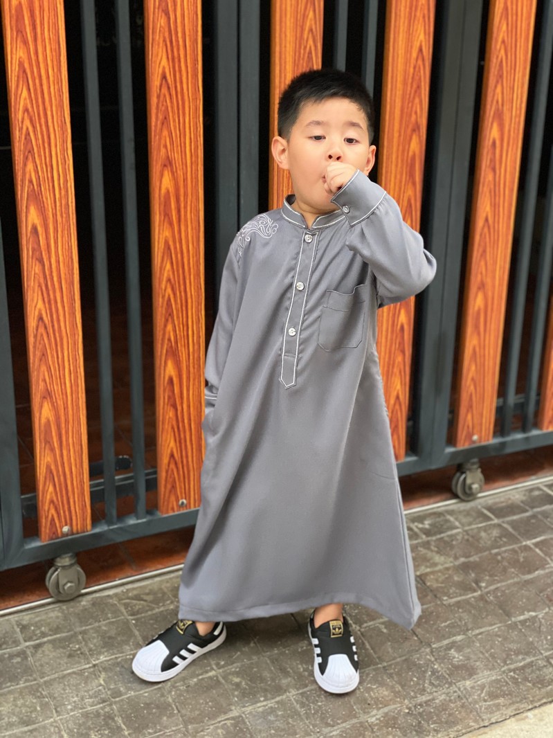 ชุดโต๊ปเด็กชาย (Thawb)