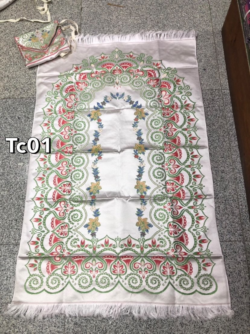 ผ้าปูละหมาดพกพา มาพร้อมกระเป๋าสะพาย นำเข้าจากประเทศซีเรียMade in Syria