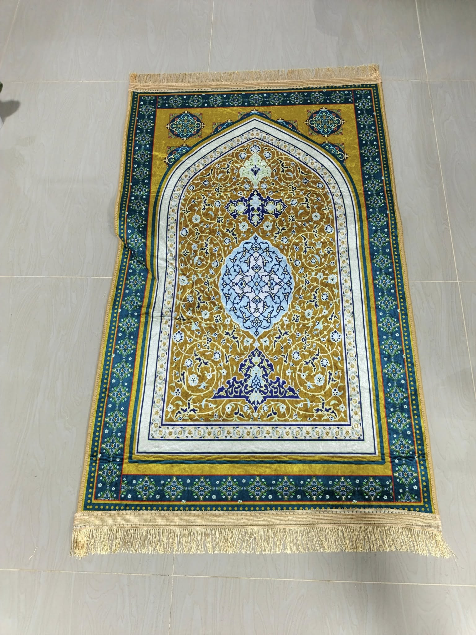 พรมปูละหมาด พรมละหมาด (ซาจาดะห์) พรมละหมาดดูไบ ขนาด70x110cm พร้อมส่ง