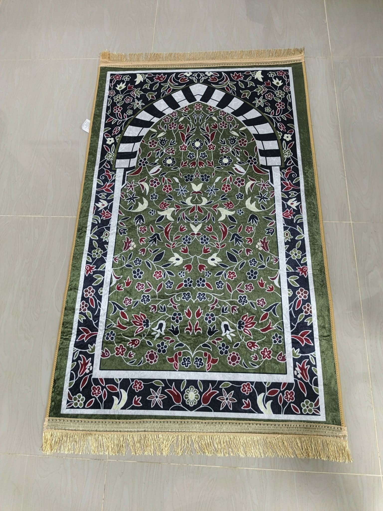 พรมปูละหมาด พรมละหมาด (ซาจาดะห์) พรมละหมาดดูไบ ขนาด70x110cm พร้อมส่ง