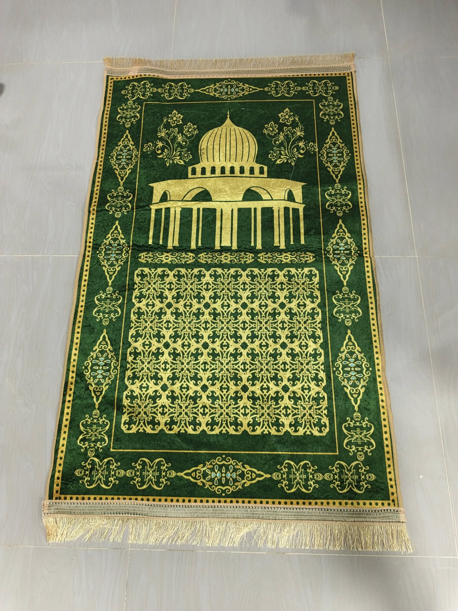 พรมปูละหมาด พรมละหมาด (ซาจาดะห์) พรมละหมาดดูไบ ขนาด70x110cm พร้อมส่ง