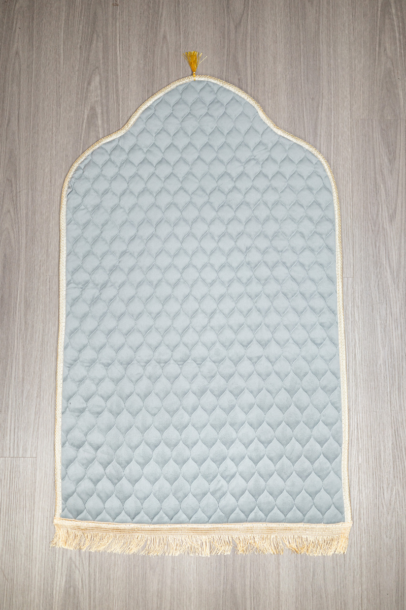 ผ้าปูละหมาด พรมละหมาดสำหรับอิสลาม เสื่อลองละหมาด งานนำเข้าเนื้อผ้านิ่ม ขนาด68x107cm พร้อมส่ง