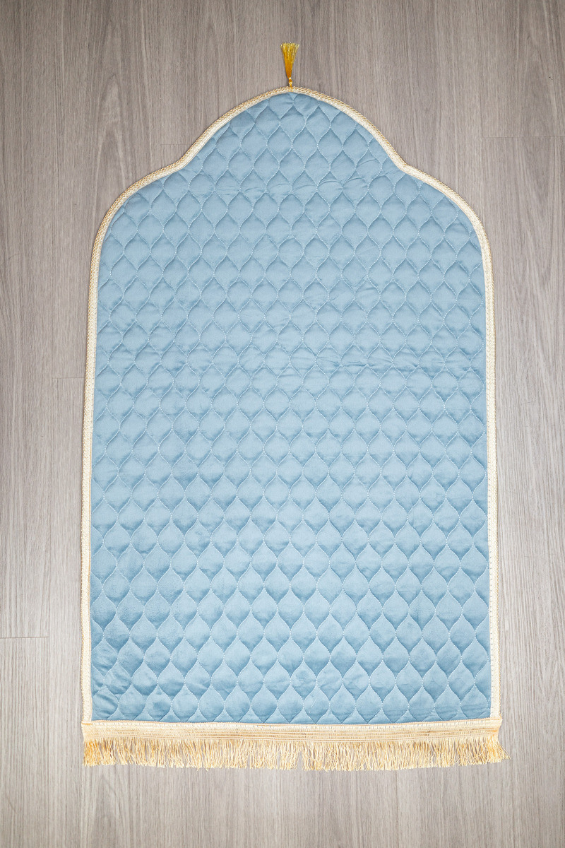 ผ้าปูละหมาด พรมละหมาดสำหรับอิสลาม เสื่อลองละหมาด งานนำเข้าเนื้อผ้านิ่ม ขนาด68x107cm พร้อมส่ง