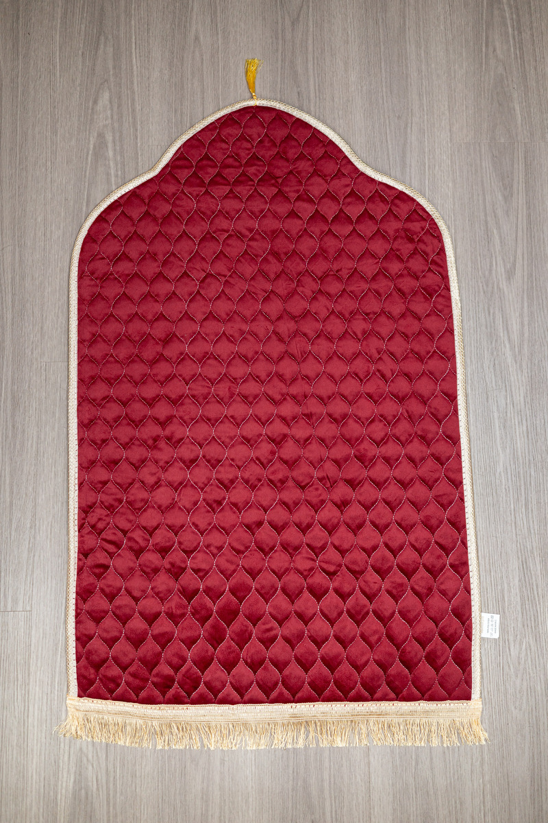 ผ้าปูละหมาด พรมละหมาดสำหรับอิสลาม เสื่อลองละหมาด งานนำเข้าเนื้อผ้านิ่ม ขนาด68x107cm พร้อมส่ง