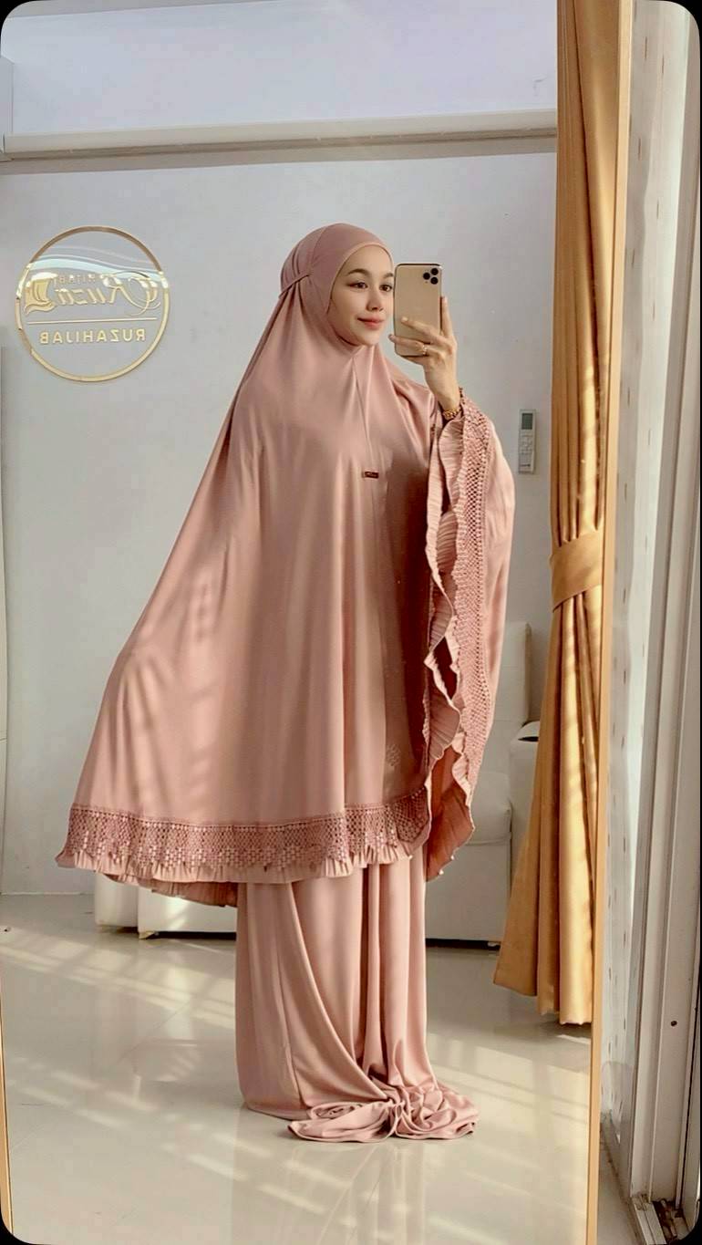 Talakong ตะละกงพกพา ผ้าละหมาดนำเข้า ชุดะละหมาด รุ่นLAILA  อัดพลีท แต่งลูกไม้