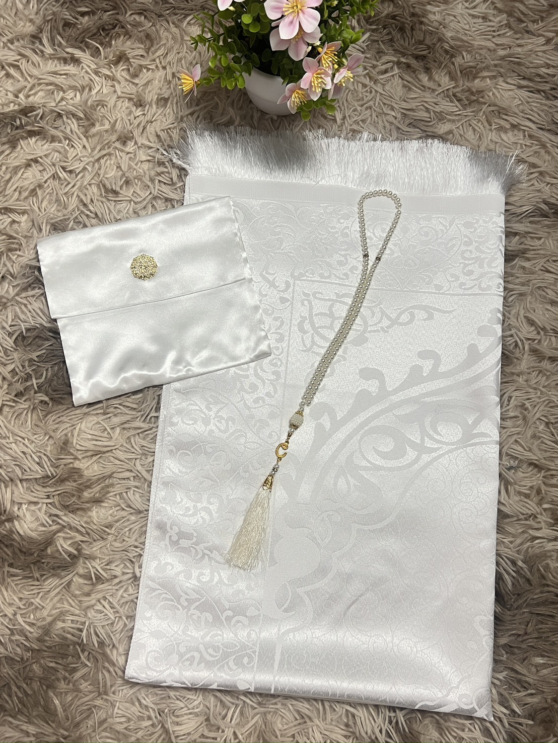 ซื้อ1 ได้ 3 พรมปูละหมาด ผ้าละหมาดพกพา ขนาด70x110cmพร้อมส่ง  มีกระเป๋าสำหรับพกพาและตัสเปี๊ยะ