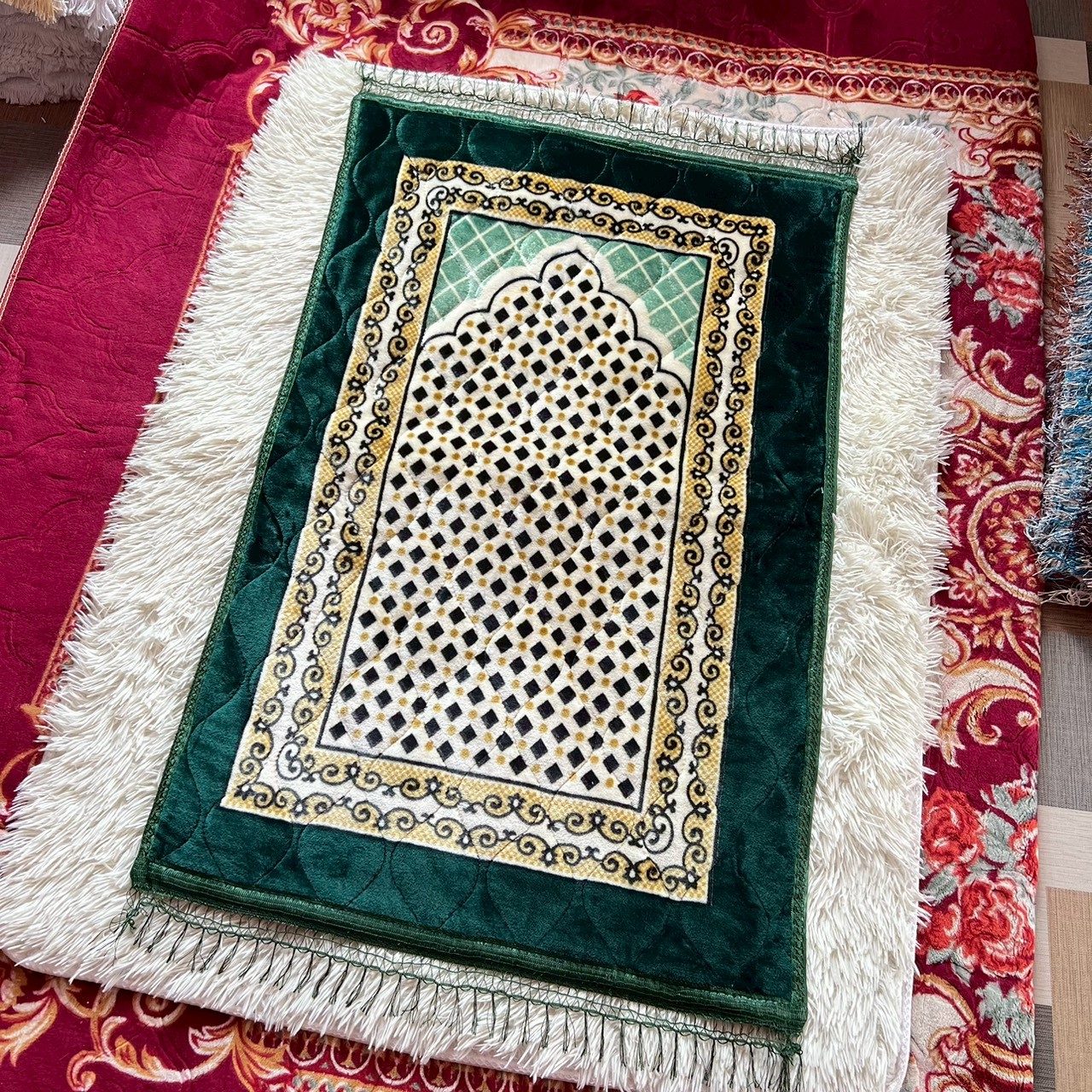 พรมปูละหมาดหนานุ่ม ผ้าปูละหมาดหนานุ่ม 299 ส่งฟรี มีปลายทาง